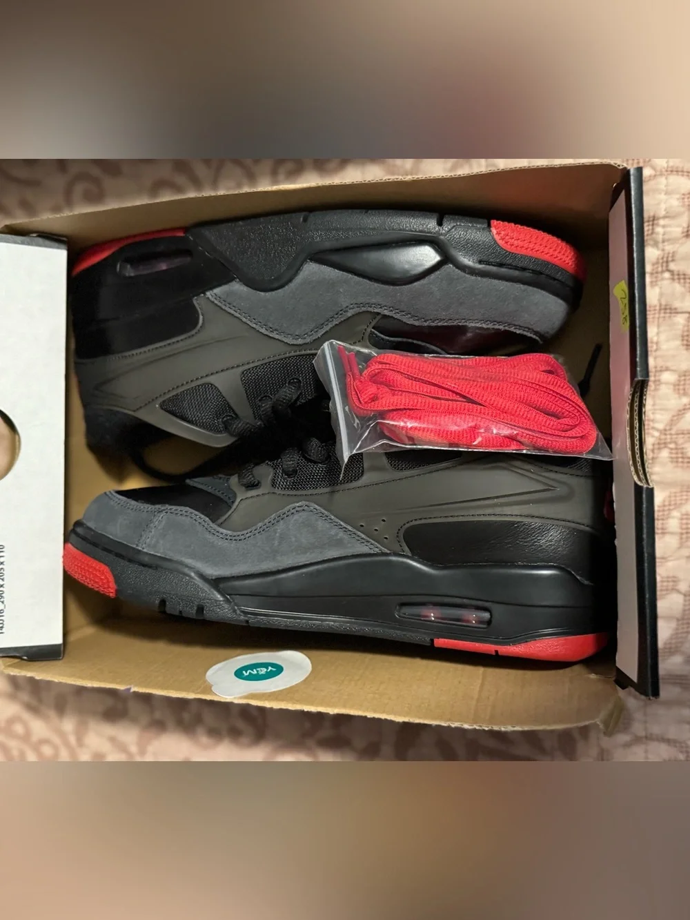 Air Jordan 4
